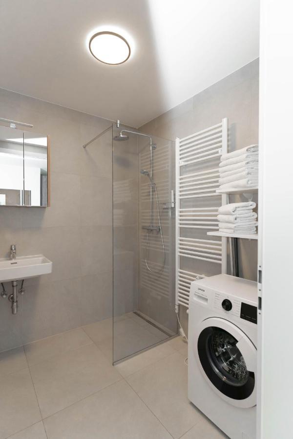 Luxurious Apartment With Big Balcony Near City Center ウィーン エクステリア 写真